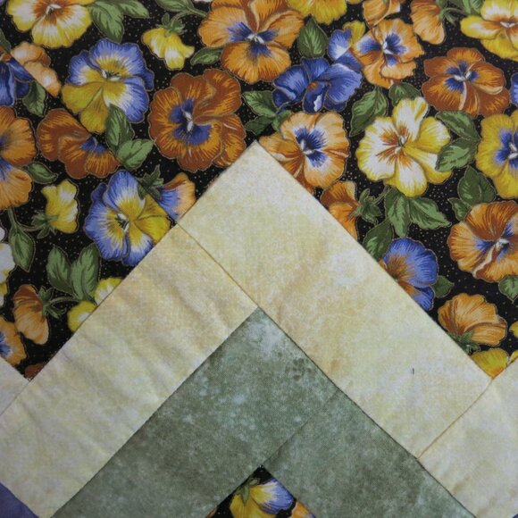 Vintage 2003 Handmade Floral Geometric Purple Yellow Pansies Table Runner Quilt - Picture 5 of 9